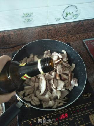 Fried Pork with Onion recipe