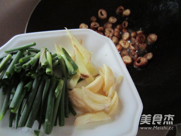 Stir-fried Braised Intestines recipe