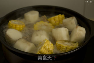 Fresh Mellow Nutrition, Soothe The Nerves, Clear Away Heat, Invigorate The Spleen and Nourish The Kidney, A Delicious Soup—corn Yam Keel Soup recipe