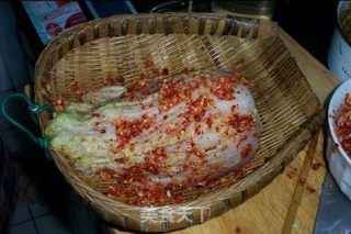 How to Make Korean Spicy Cabbage recipe