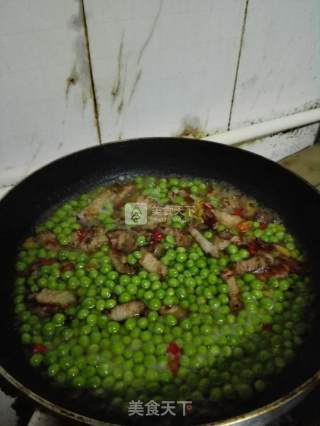 Spicy Pork Belly with Peas recipe