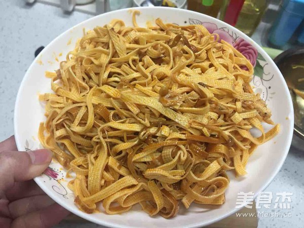 Spicy Golden Needle Tofu Shreds recipe