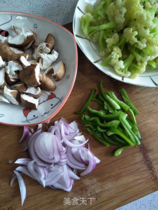 Stir-fried Organic Cauliflower with Green Onion recipe