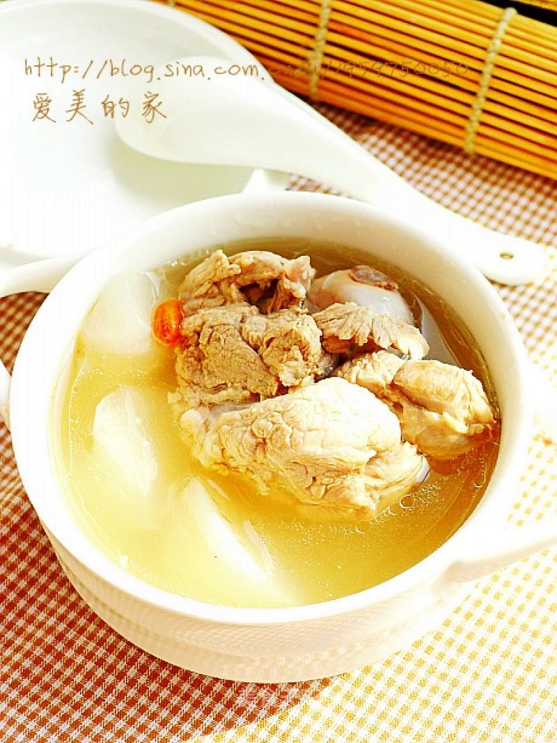 A Bowl of Good Soup for Keeping Fit in Winter ------ Stick Bone Radish Soup recipe