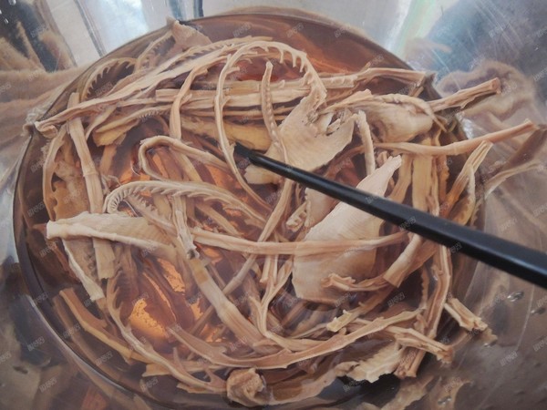 Stir-fried Shredded Pork with Bamboo Shoots recipe