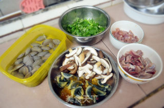 Assorted Porridge with Flower Clams recipe