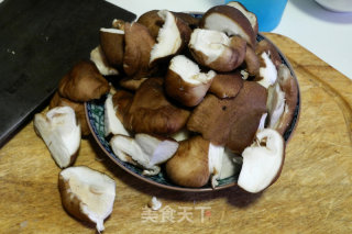 Braised Chicken Nuggets with Cabbage and Mushrooms recipe