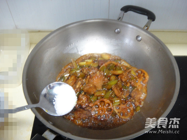 Pickled Pepper Lotus Root Chicken Wings recipe