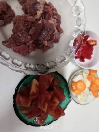 Beef Stewed with Tomatoes and Horseshoe recipe