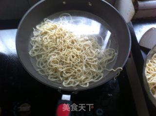 Hot Noodles with Sesame Paste recipe