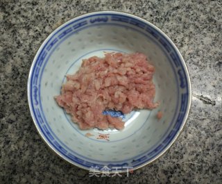 Minced Pork Drizzled with Cabbage recipe