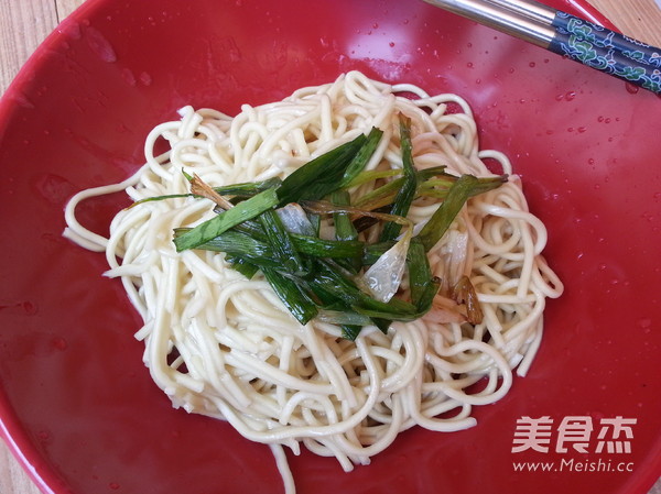 Noodles with Mushroom Meat Sauce recipe