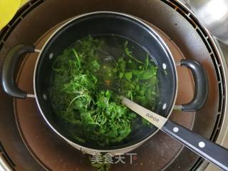 Spring Edible Shepherd's Purse Steamed Buns recipe