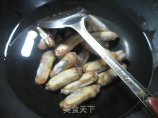 Fragrant Razor Clams recipe