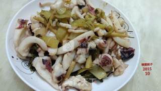 Stir-fried Cuttlefish with Pickles recipe