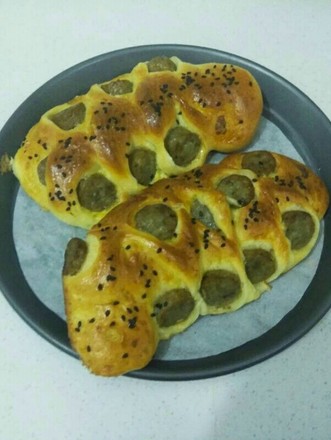 Sesame Sausage Bun recipe