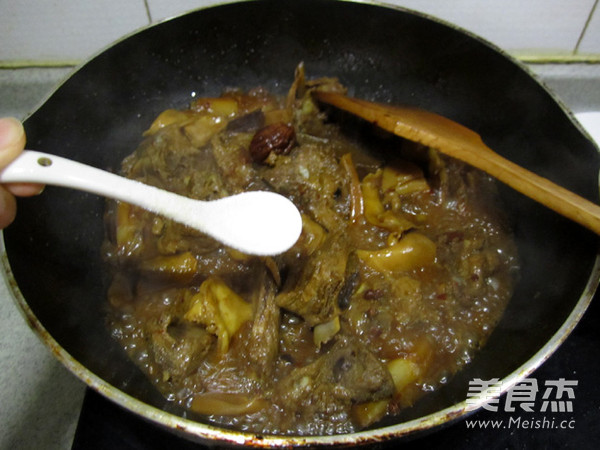 Stewed Pork Ribs with Dried Cuttlefish recipe