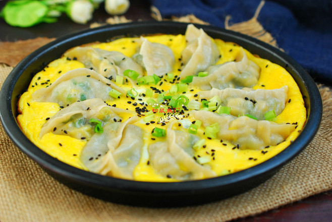 Fried Dumplings with Eggs recipe