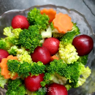 Broccoli Shrimp Salad recipe