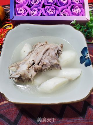 Duck Skeleton Yam in Clay Pot recipe