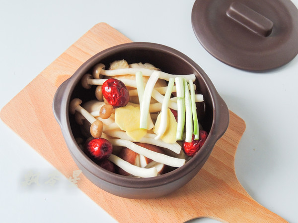 Stewed Chicken Drumsticks with Mushrooms recipe