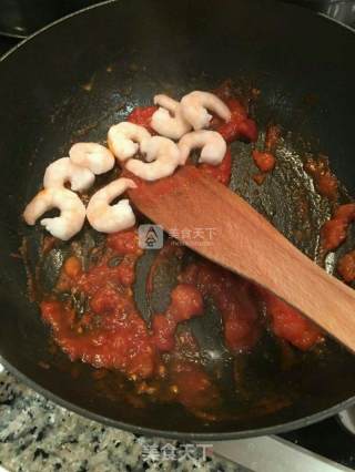 Spaghetti with Tomato and Shrimp recipe