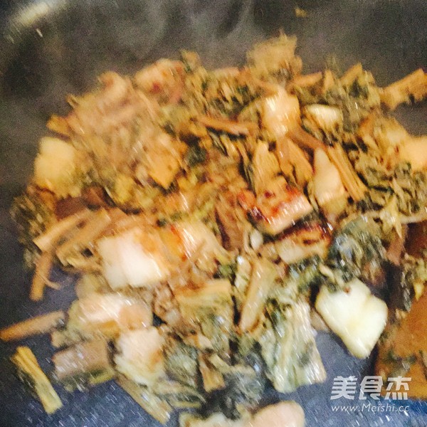 Dried Vegetables Braised Pork recipe