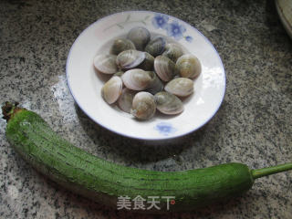 Clam Loofah Soup recipe