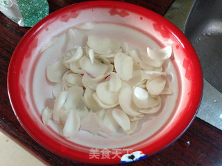 [pork Belly Lily Soup] recipe