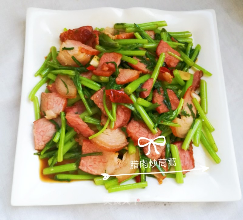 Stir-fried Chrysanthemum with Bacon recipe