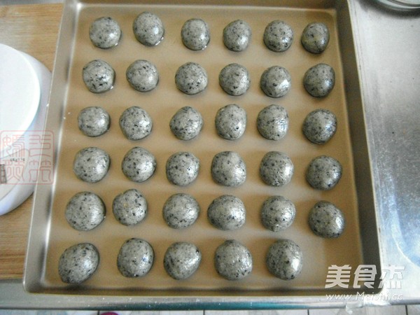 Walnut and Black Sesame Shortbread recipe