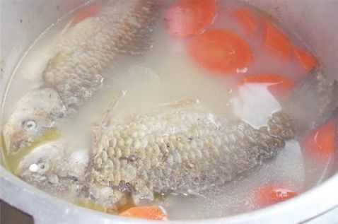 Yam Carrot Crucian Carp Soup recipe