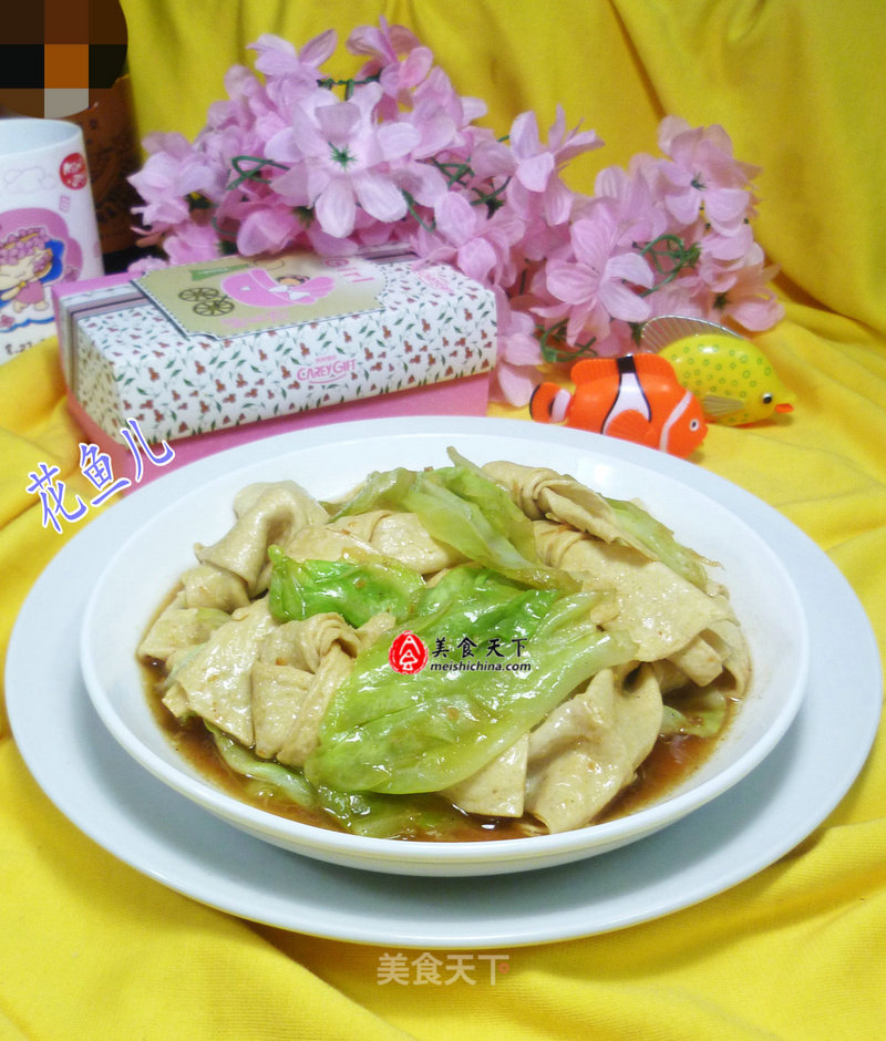 Stir-fried Cabbage with Shacha Sauce and Bean Knot recipe