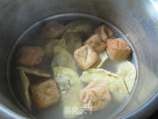 Oily Tofu and Egg Dumpling Pig's Trotter Soup recipe