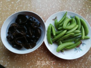 Cold Black Fungus and Sweet Beans recipe