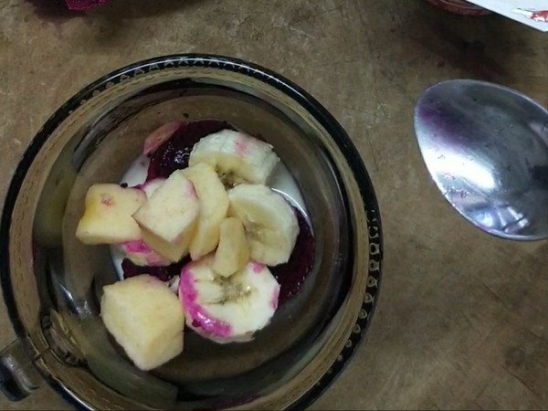 Yogurt Fruit Fishing recipe