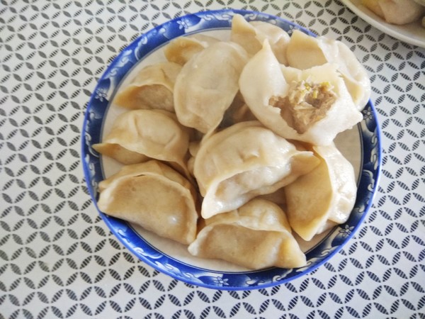 Steamed Dumplings with Pork and Sauerkraut recipe