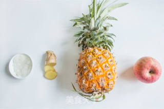 Apple Pineapple Juice is Okay with Some Ginger recipe