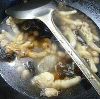 Chicken Feet with Black Fungus and Peanuts recipe