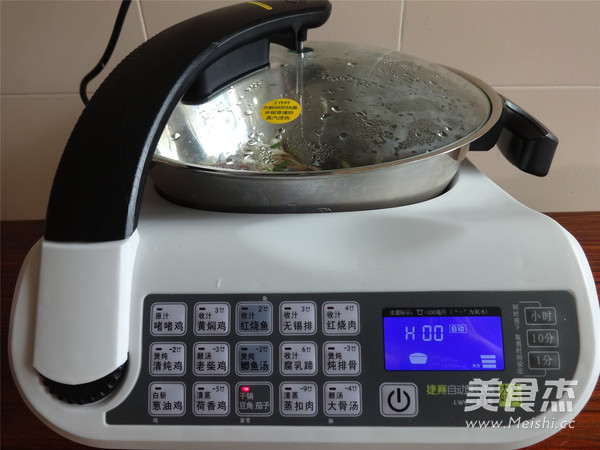 Golden Needle Mushroom Grilled Pond Mackerel recipe