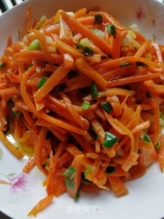 Garlic Shredded Carrot recipe