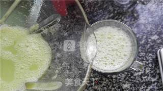 Freshly Squeezed Honey Grape Drink recipe