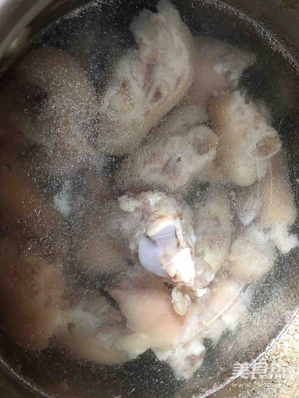 Soy Roast Pork Feet recipe