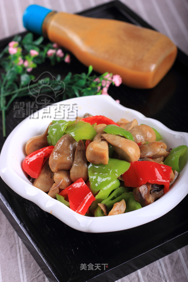 [thick Broth Makes The Taste Fresher] --- Stir-fried Straw Mushrooms with Green Peppers recipe