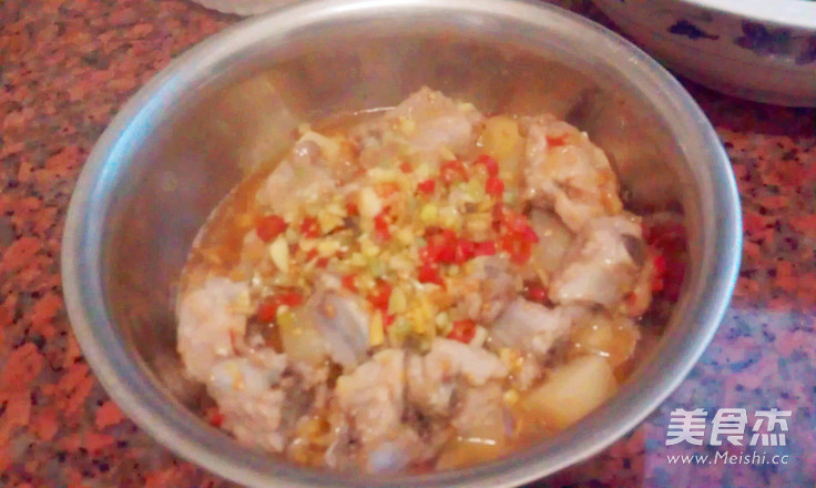 Steamed Pork Steak with Chopped Pepper and Carrot recipe