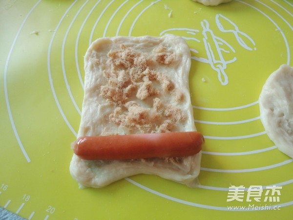 Pork Floss Hot Dog Intestine Bread recipe