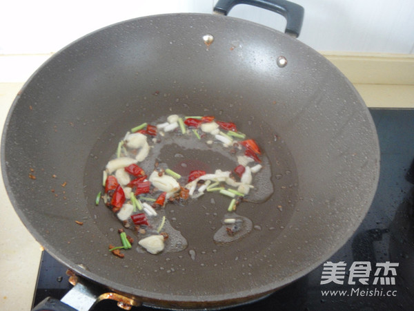 Sichuan Gongbao Diced Pork recipe