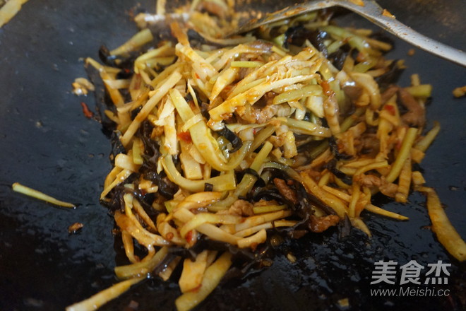 Ching Ming Spring Bamboo Shoots Fish-flavored Pork Shreds recipe