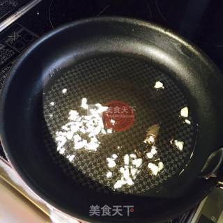 Oil-drenched Small Pine Cabbage recipe