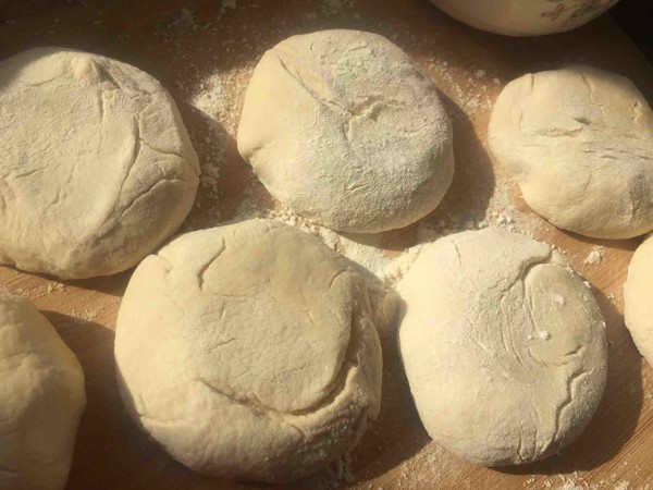 Steamed Buns with Radish and Wheat Flour Filling recipe